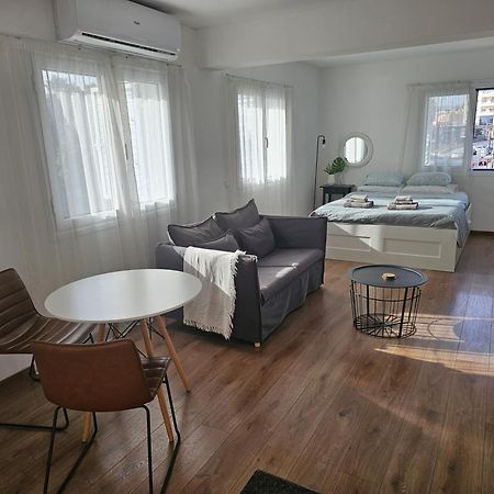 City Center Apartments Paphos Bagian luar foto