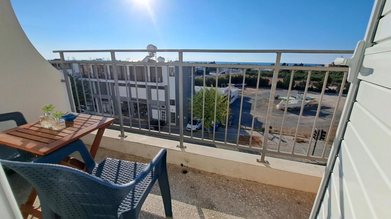 City Center Apartments Paphos Bagian luar foto