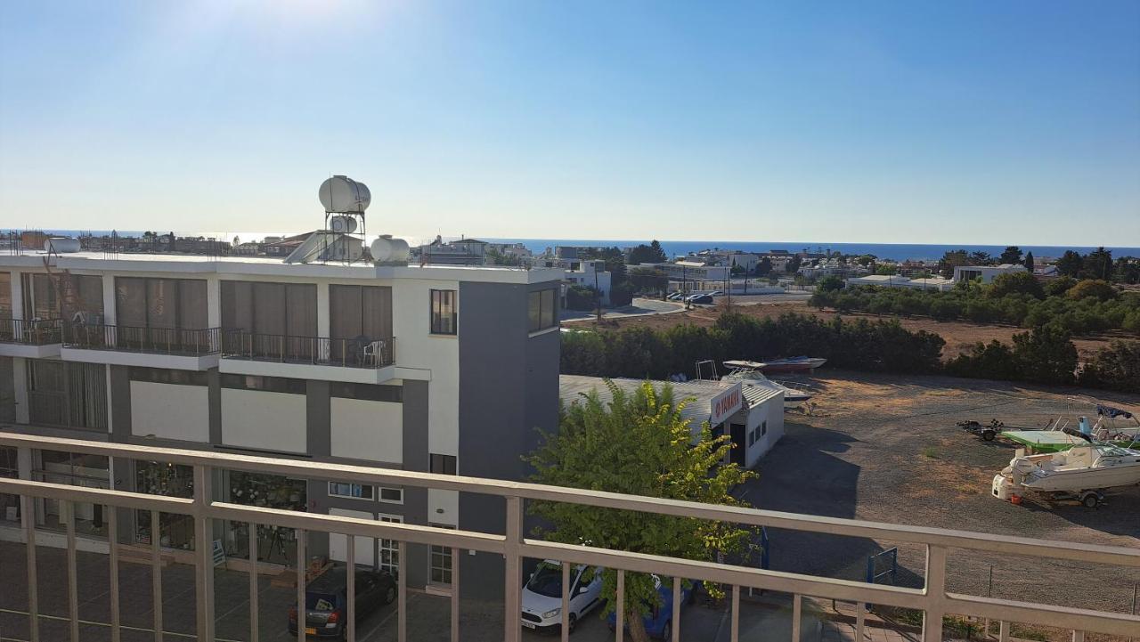 City Center Apartments Paphos Bagian luar foto