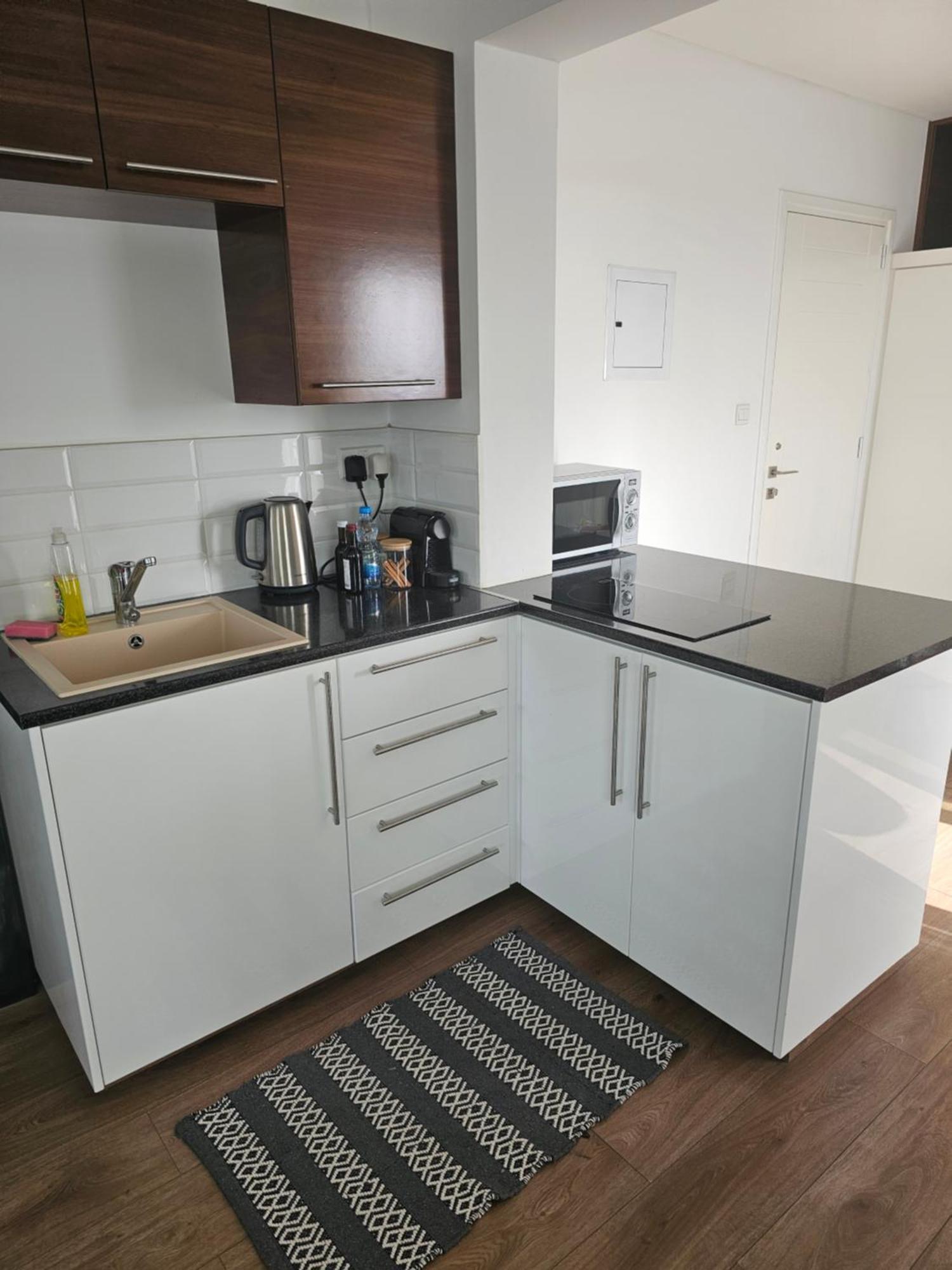 City Center Apartments Paphos Bagian luar foto