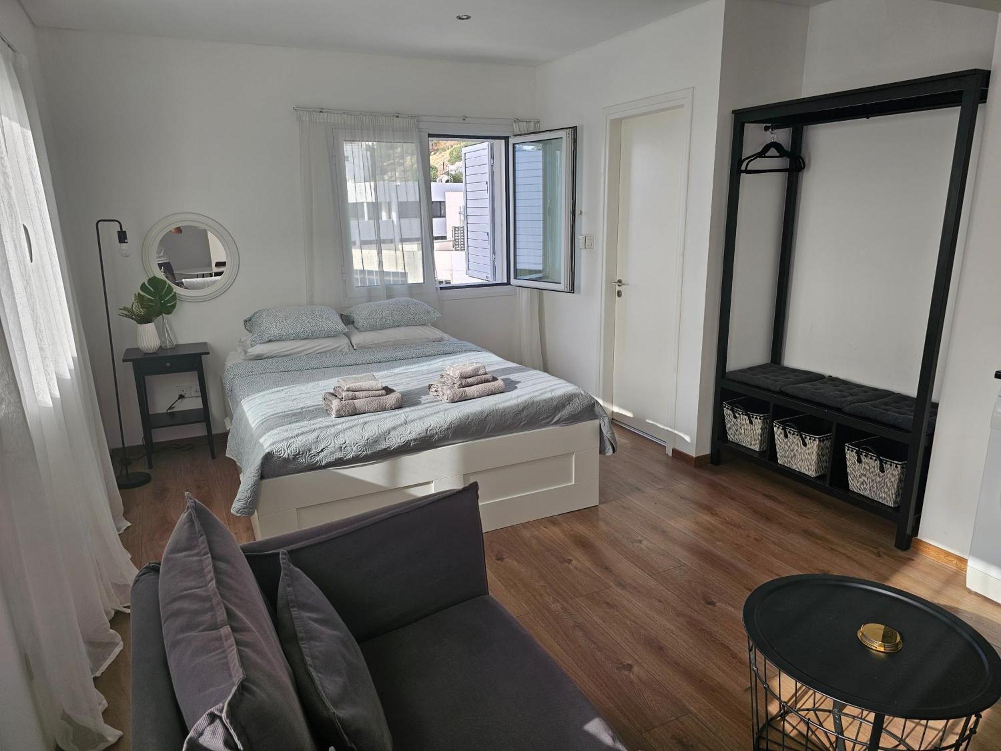 City Center Apartments Paphos Bagian luar foto