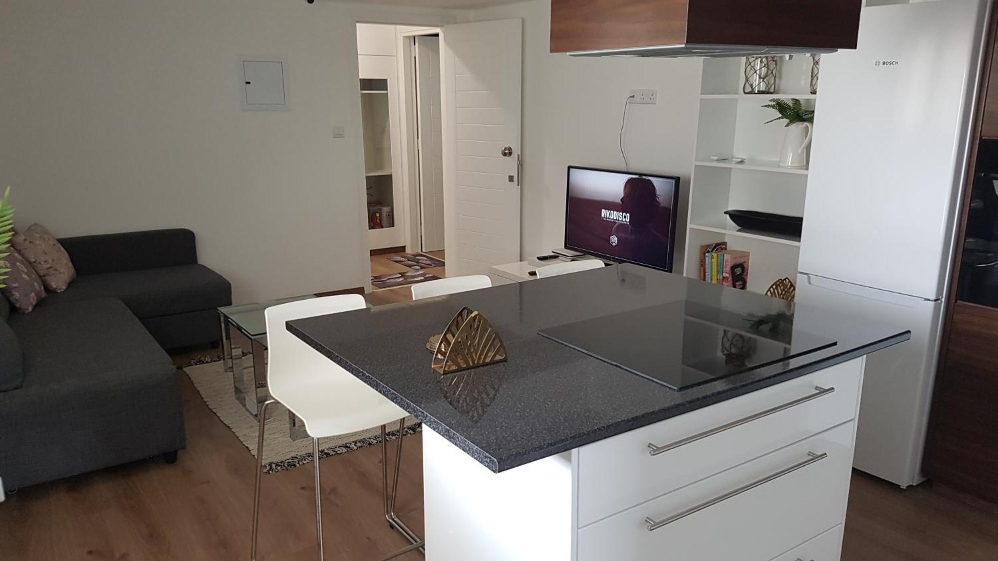 City Center Apartments Paphos Bagian luar foto